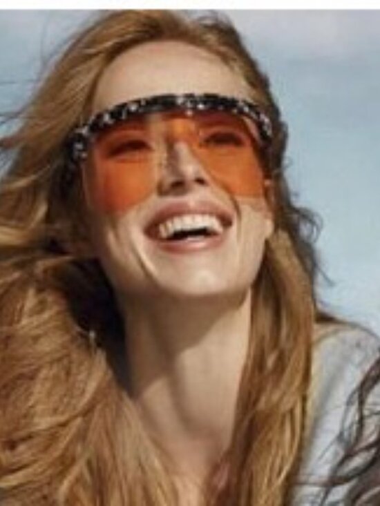 Loewe LW40034U 55S Shield Sunglasses – Colored Havana \\ Bordeaux main image 5